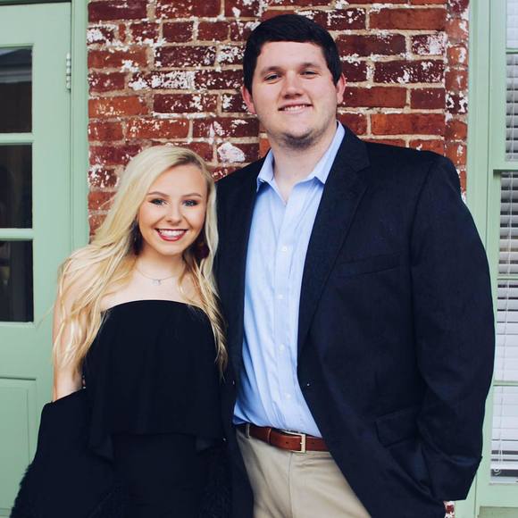 Meet your Posher, Katelyn - Picture 1 of 1